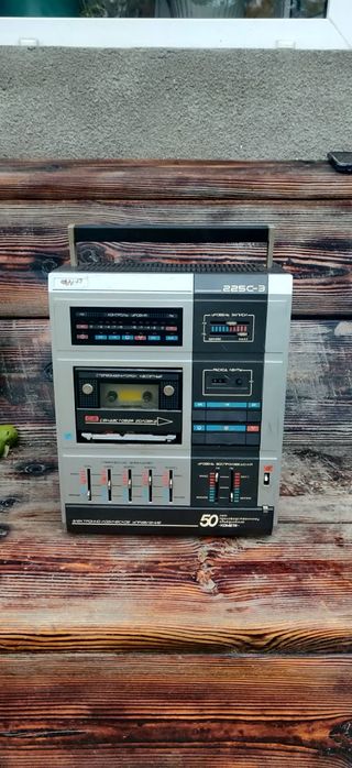 Магнитофон Комета 225 С-3