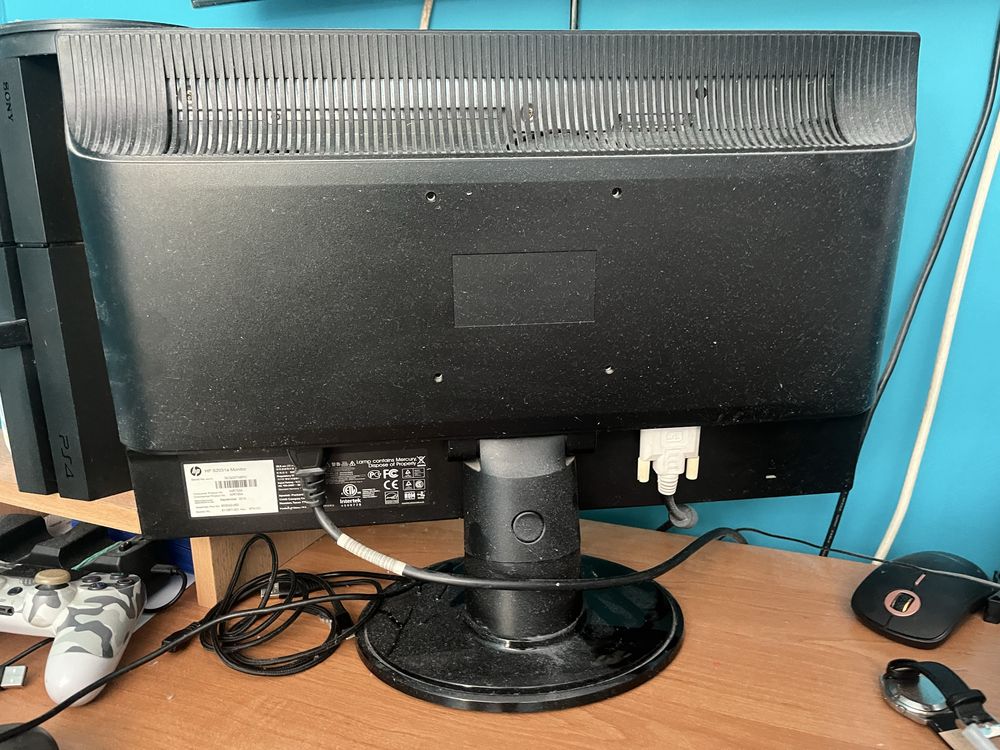 Komputer stacjonarny HP z 2010 roku komplet