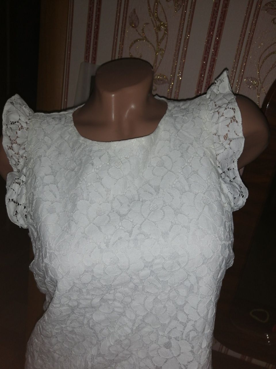 Белое платье. 44 размер