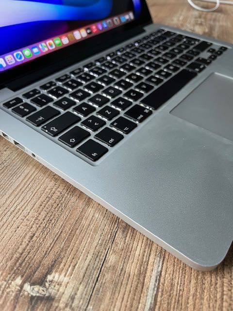 MacBook Pro A1502 i5 8G ram 256 SSD 2015rok