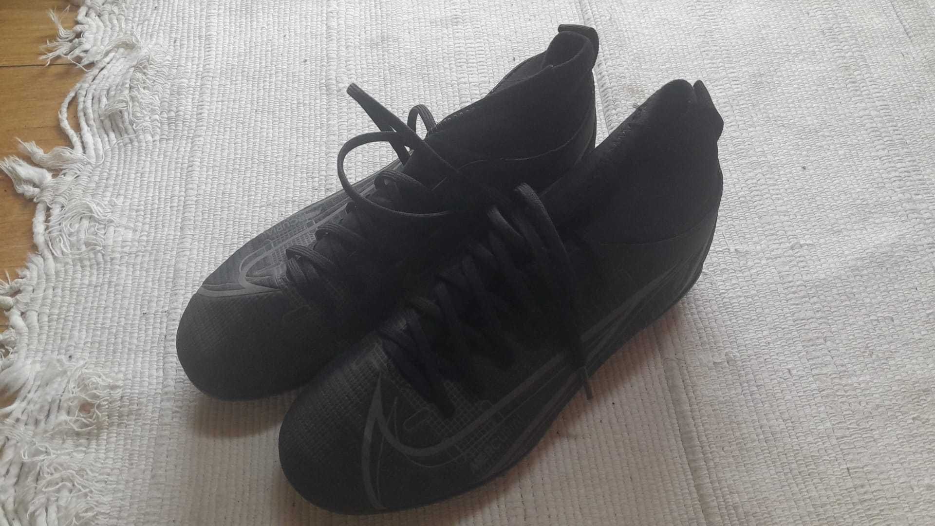 Chuteiras Mercurial
