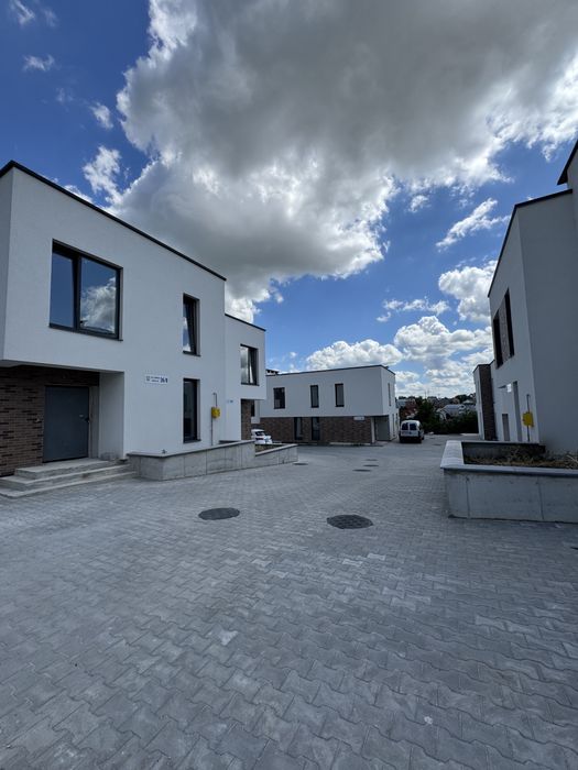 Будинок Гаї Гричинські поблизу Подолян