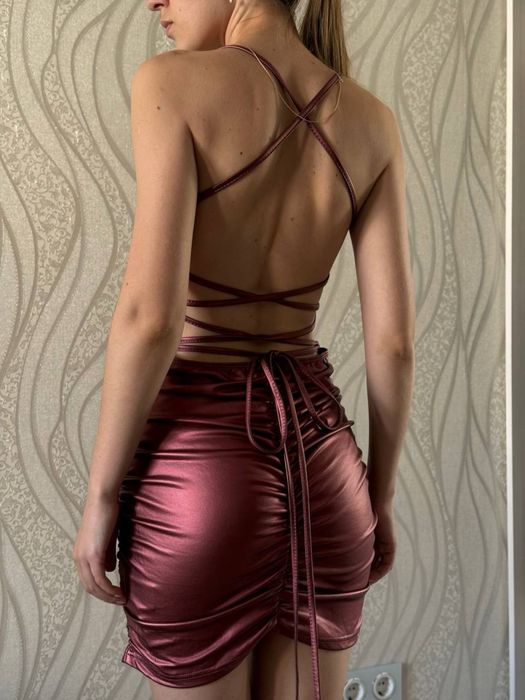 Сукня з відкритою спинкою, нова з етикеткою. Розмір S