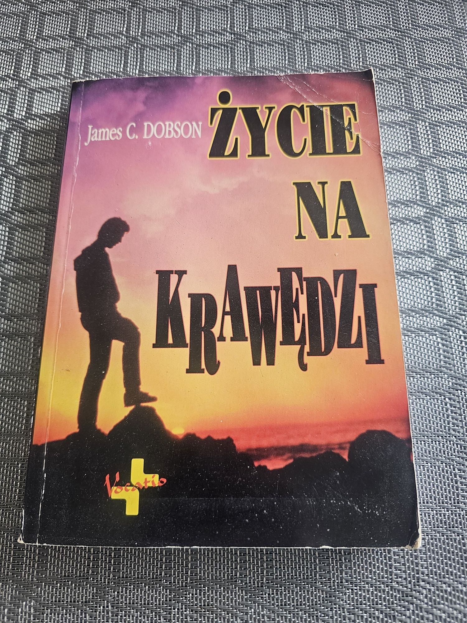 135. Książka życie na krawędzi james c. Dobson