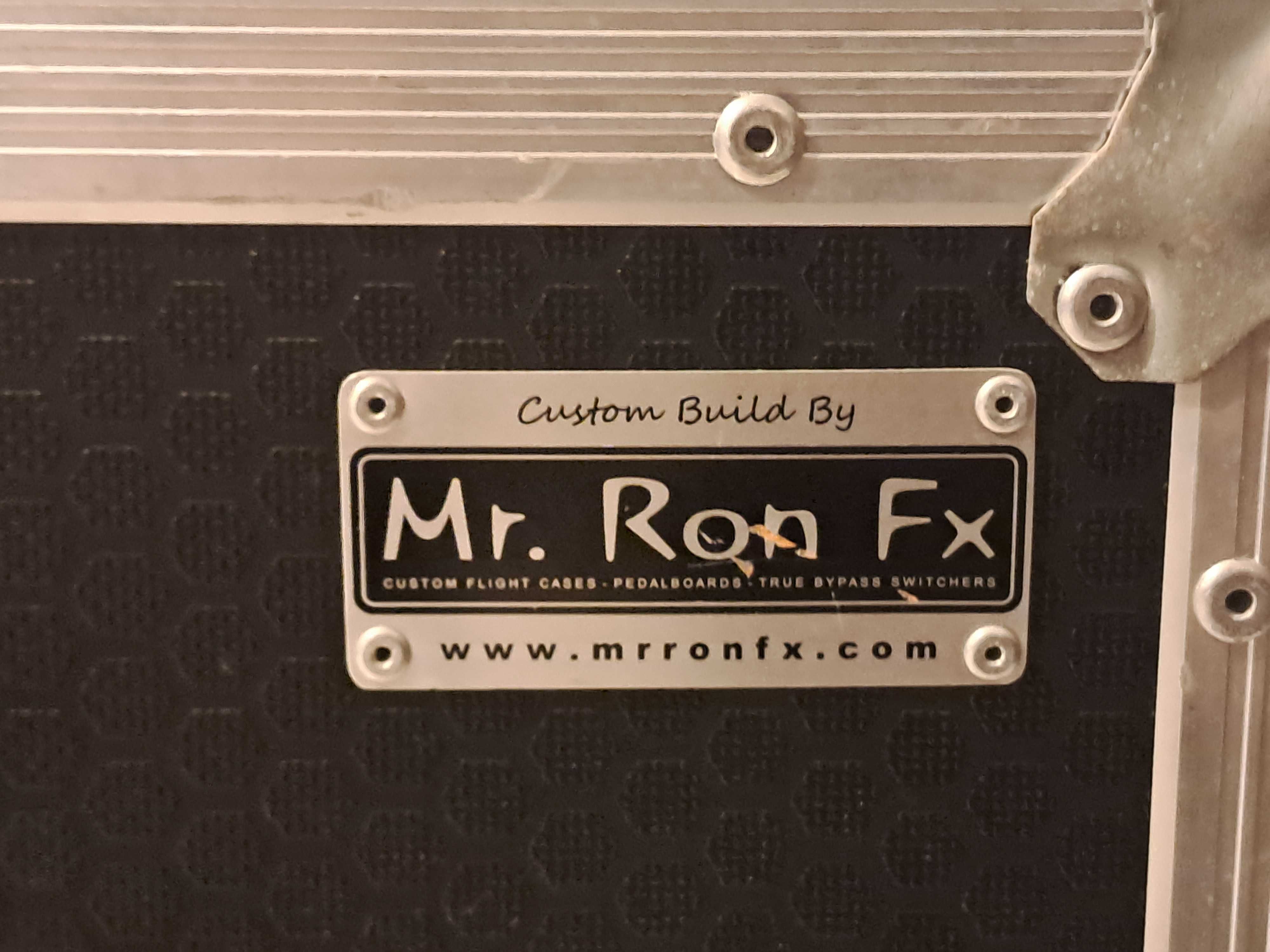 Flight case para Marshall Mr. Ron FX - com medidas