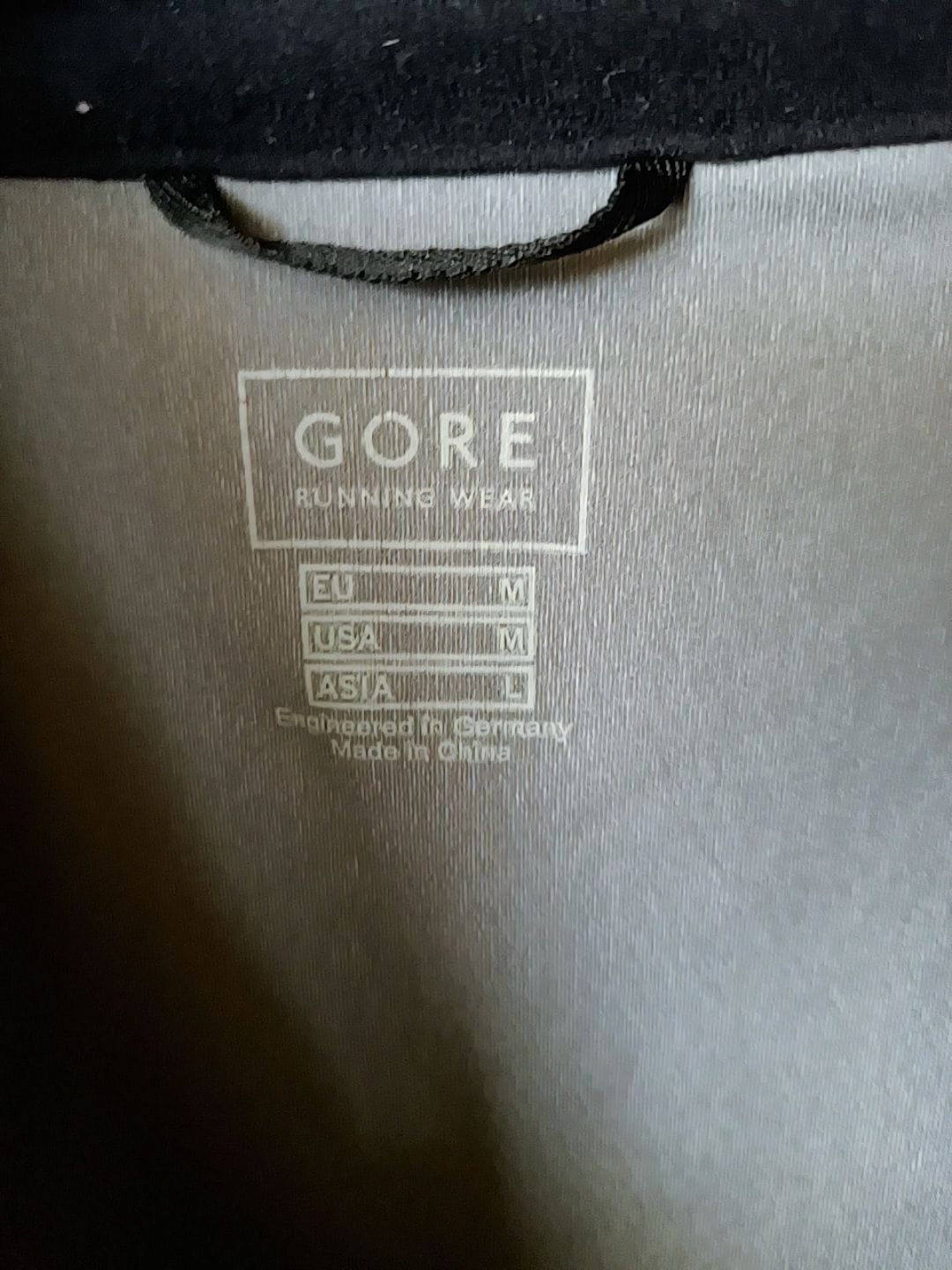 Kurtka Gore Running Wear Windstoper soft Shell.