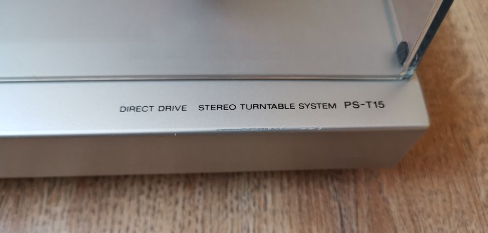 Gramofon Sony PS-T15 Sprawny, Solidny Sprzęt dla Miłośników Winyli