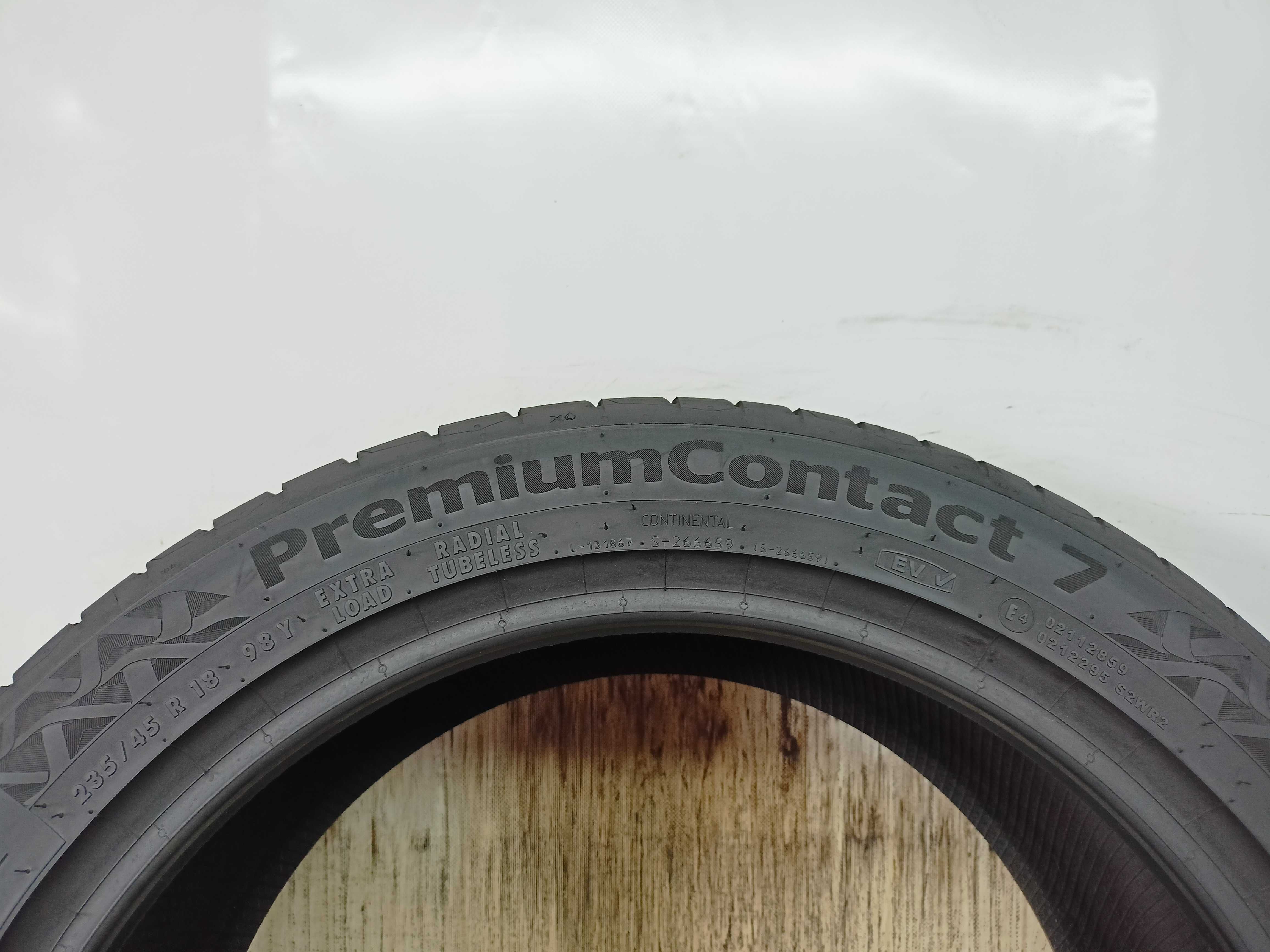 Continental PremiumContact 7 235/45/18 2024r. 98Y 7mm (2703)