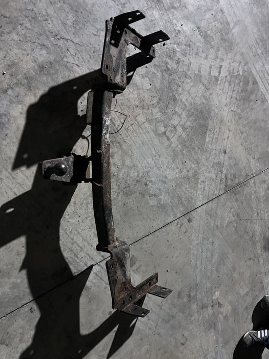 Vendo engate de reboque para Toyota HDJ100