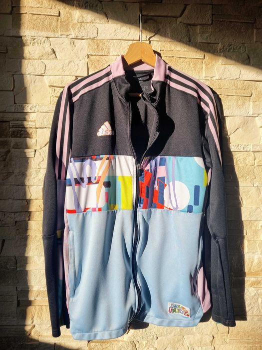 Sportowa bluza Adidas Love Unites
