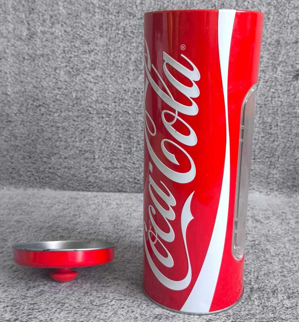 Coca-Cola puszka na słomki