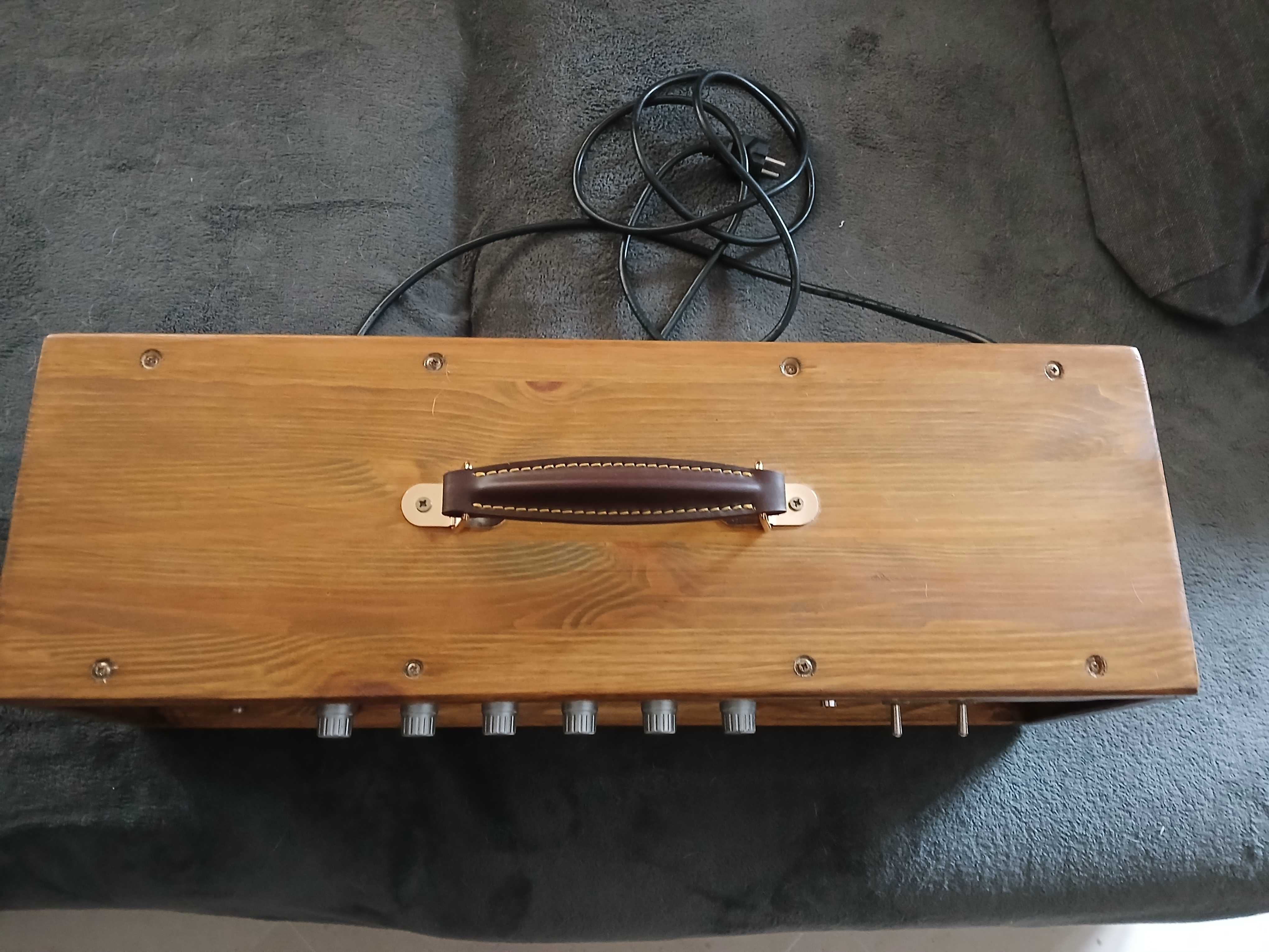 Amplificador Crate V18 Head