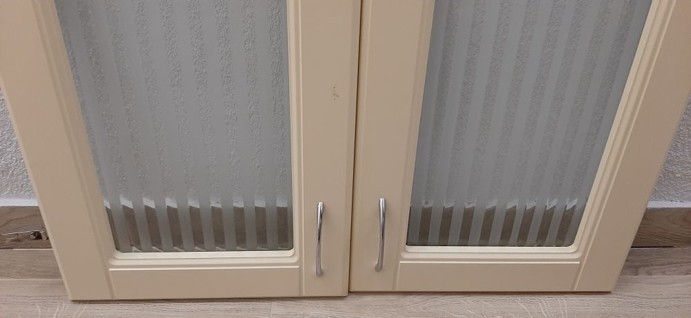 Фасади на кухонний шкафчик