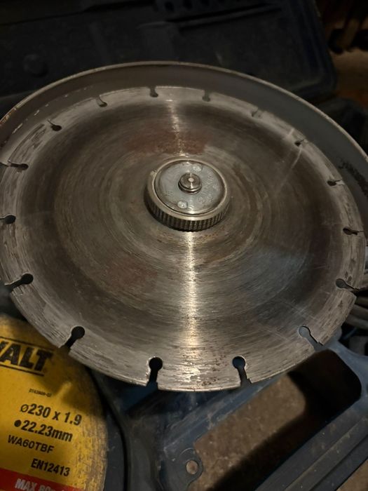 Szlifierka kątowa BOSCH GWS 24-230 LVI Professional – używana, stan do