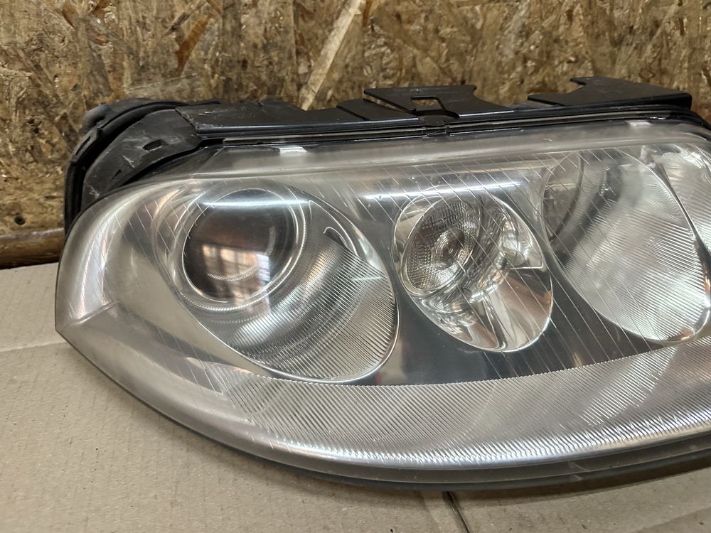 Передні фари ксенон xenon Фольксваген Пассат Б5 + VW Passat B5 + 00-05