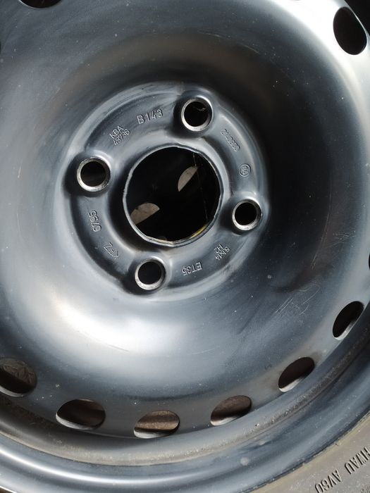 Koła Opony Felgi 165x70R14 ET35 rozstaw śrub 4x100  Koła zimowe