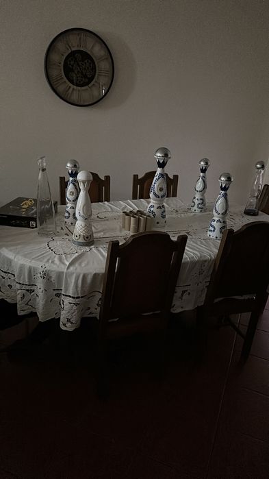 Móveis par adesocupar