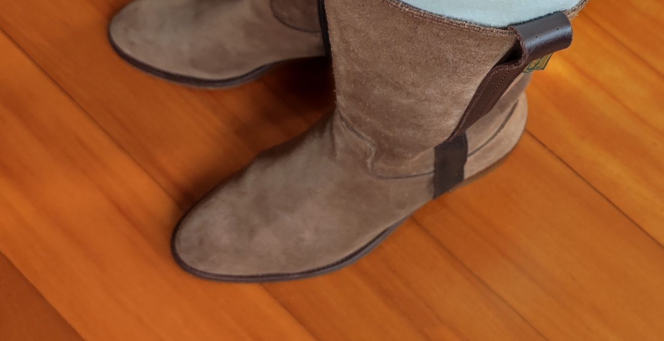 Botas camurça castanhas