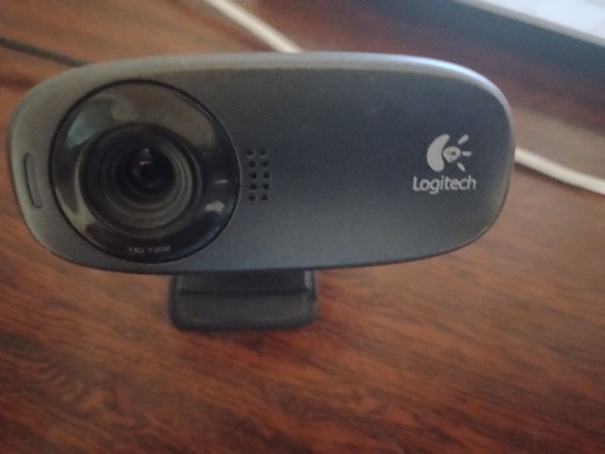 продам веб камеру logitech C310