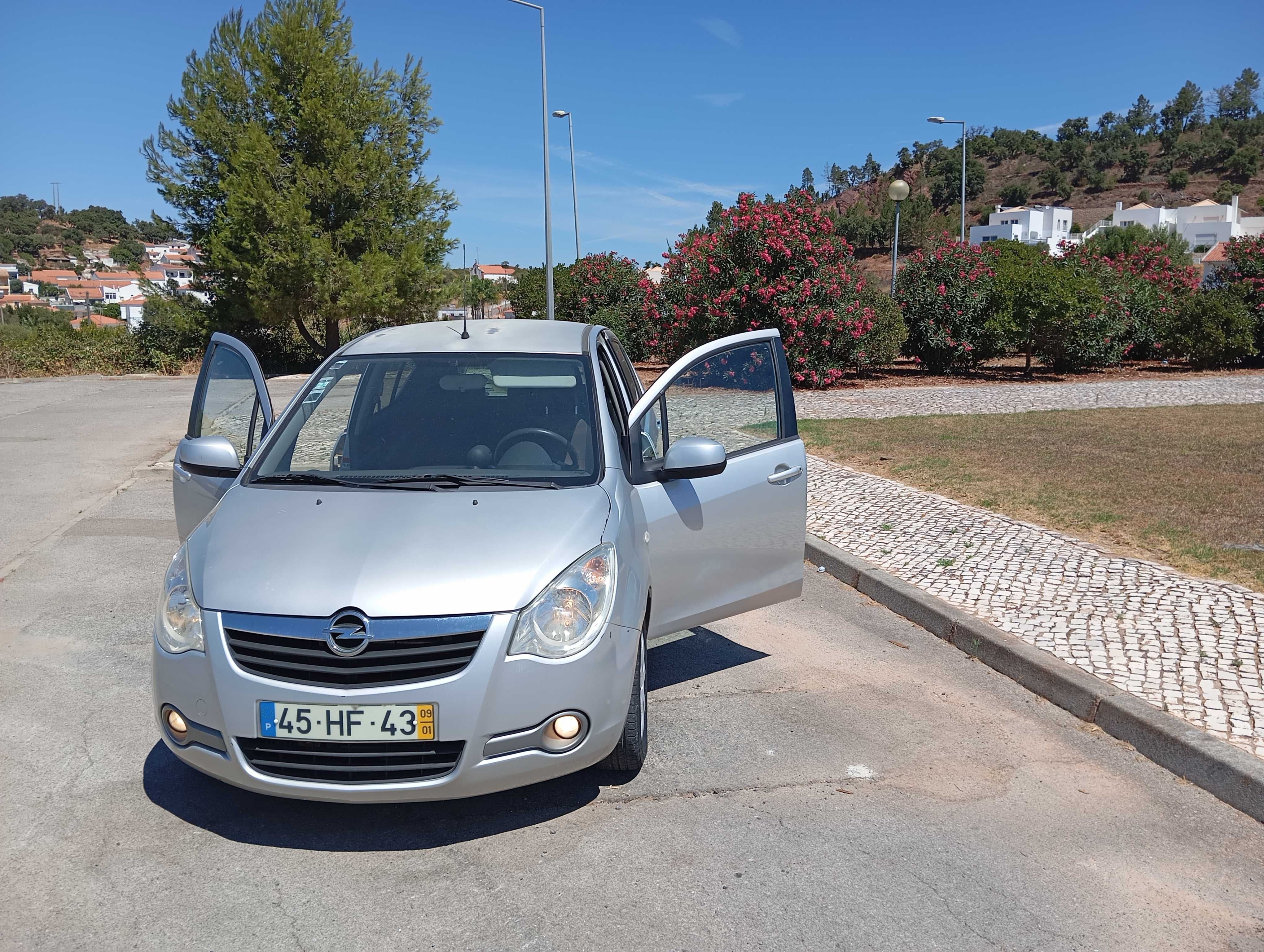 Opel Agila cinzento 2009