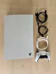 Konsola Sony Playstation 5 Digital PS5 825 GB 8K + pad + kable