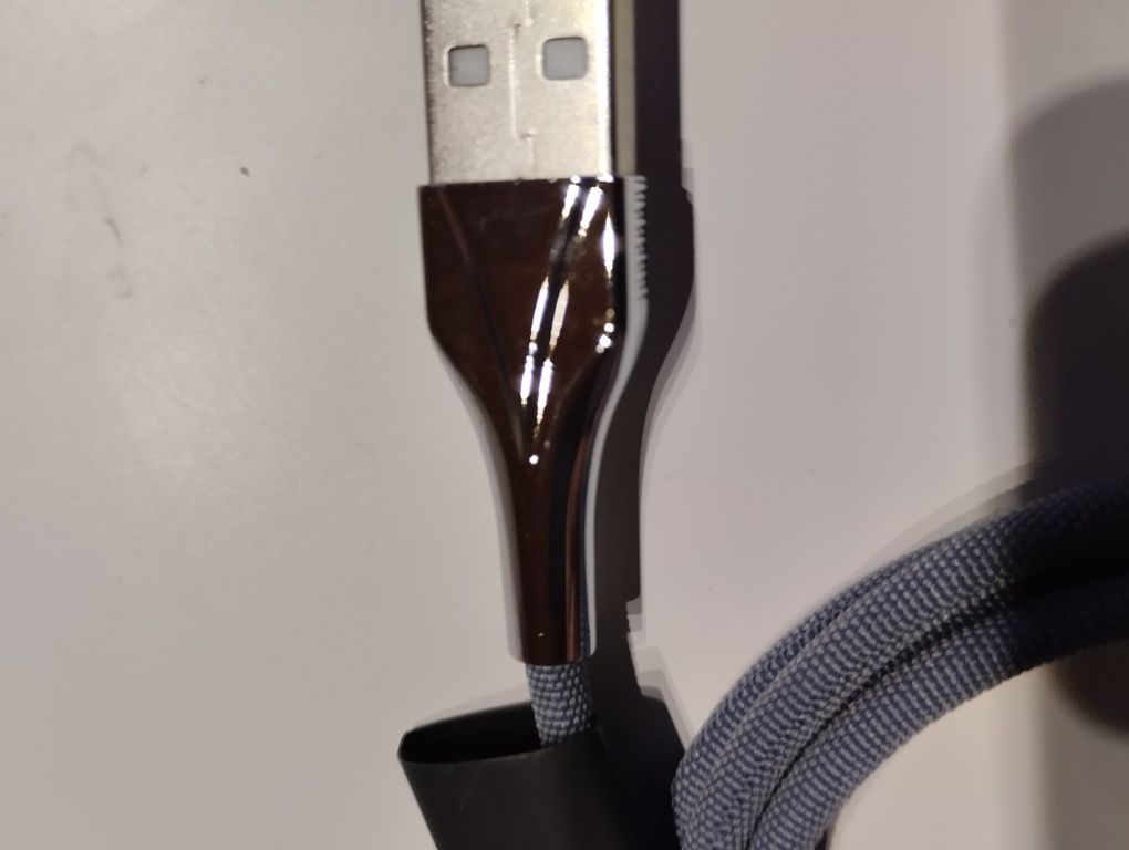 kabel USB typu lightning 1 m