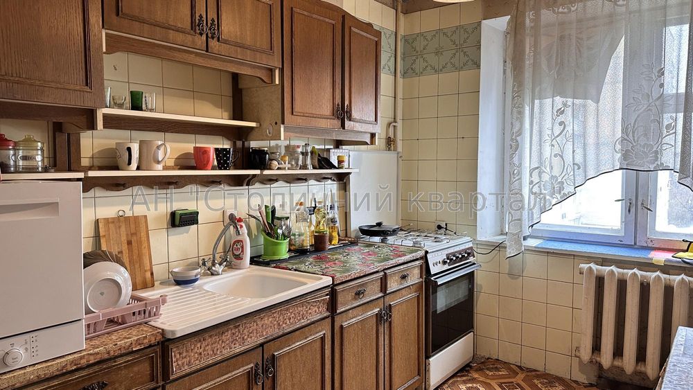 Лукʼянівка Татарка Князя Володимира Мономаха 26-б ( Отто Шмідта 26-б )