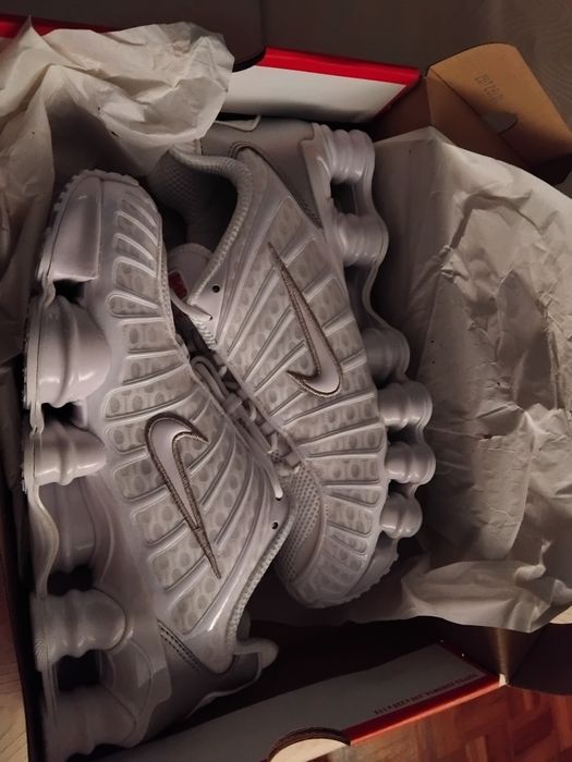 Sapatilhas Nike shoxs