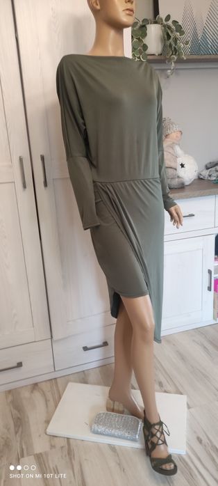 Sukienka khaki asymetryczna