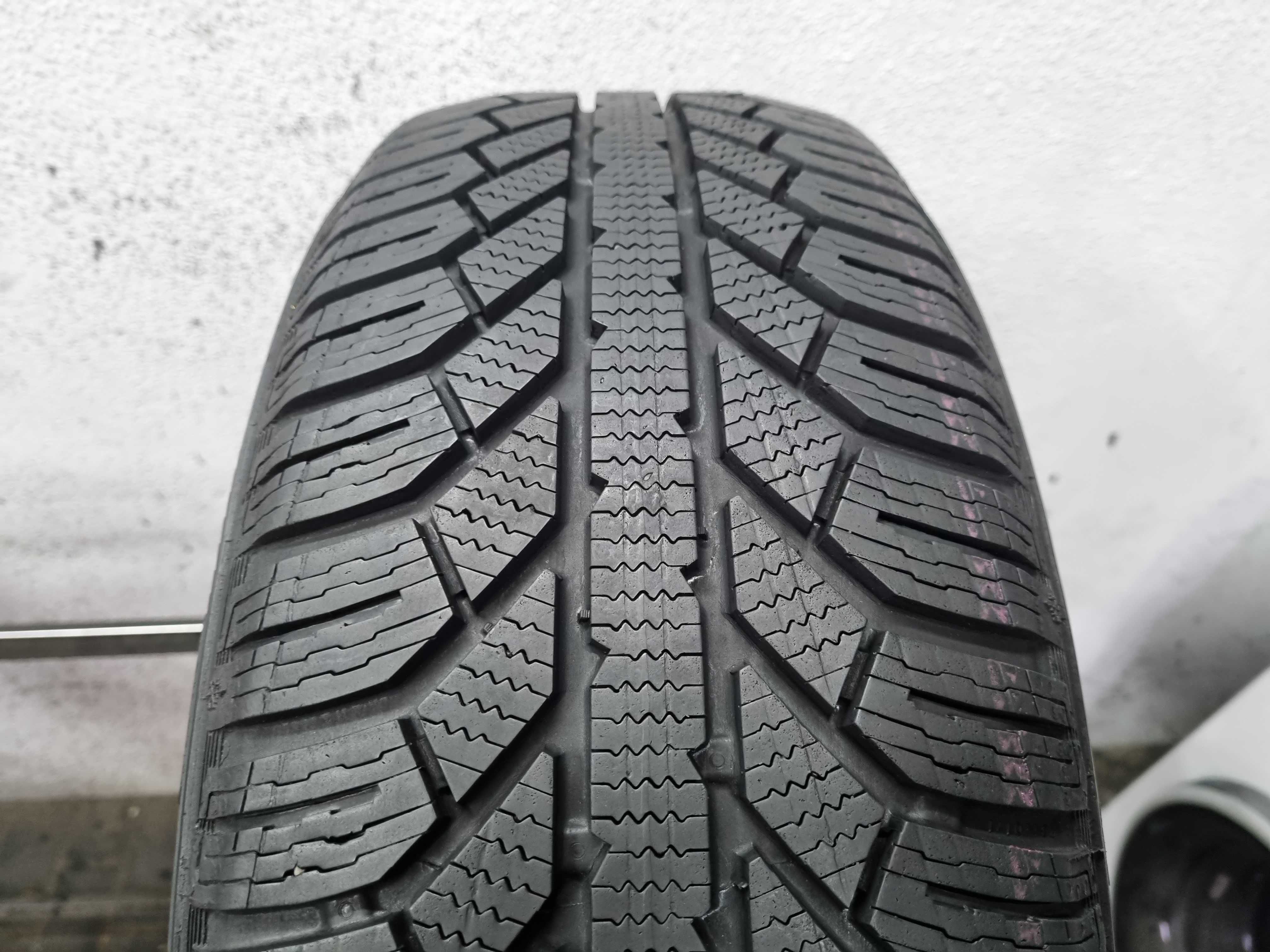 205/60/16 92H Semperit Master Grip 2 Dot.2718R