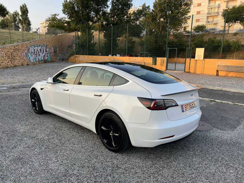 Tesla model 3 - 105 mil km - 325 cv -Standard Range Plus