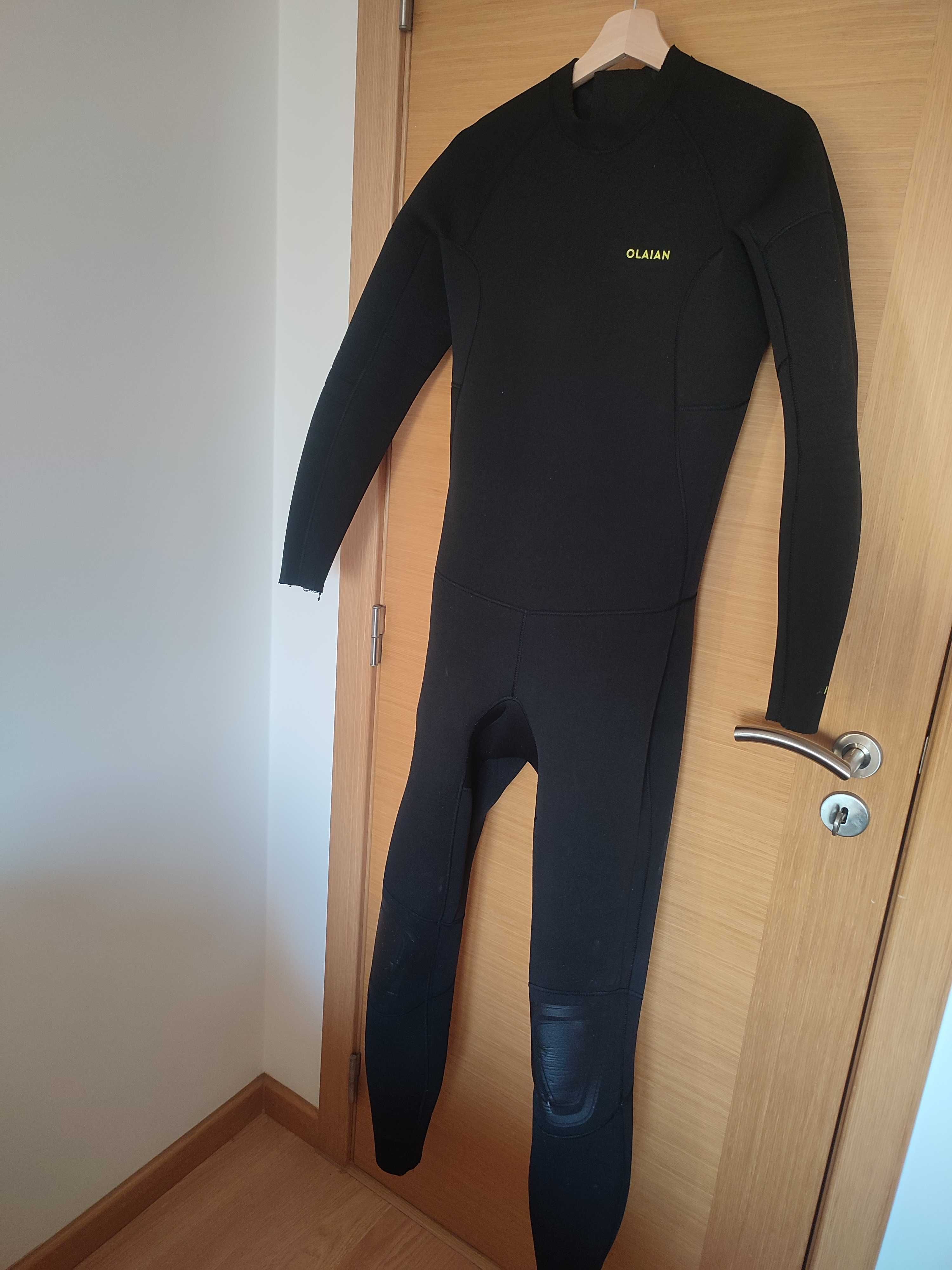 Fato de Surf em muito bom estado