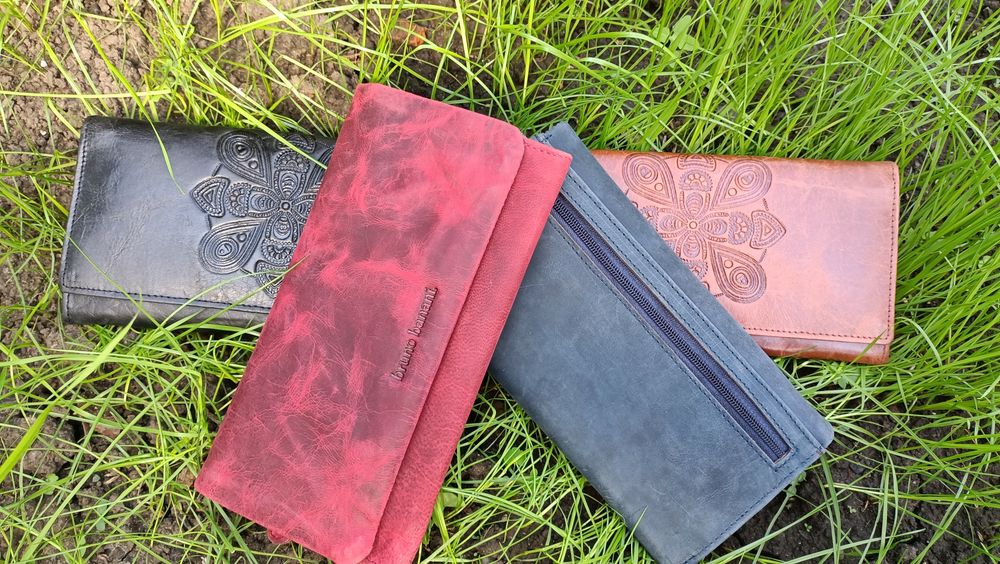 Жіночий шкіряний гаманець Bruno Banani