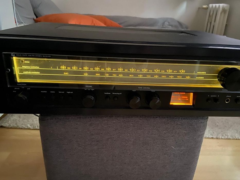 Amplituner LUXMAN R 1030