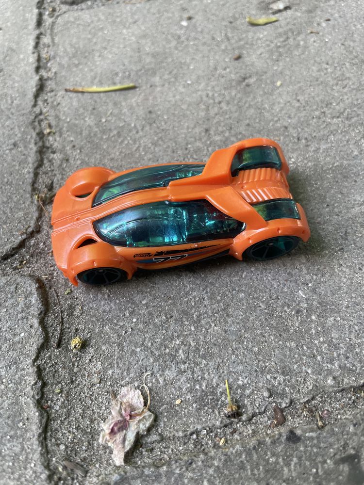 Машинка Hot Wheels