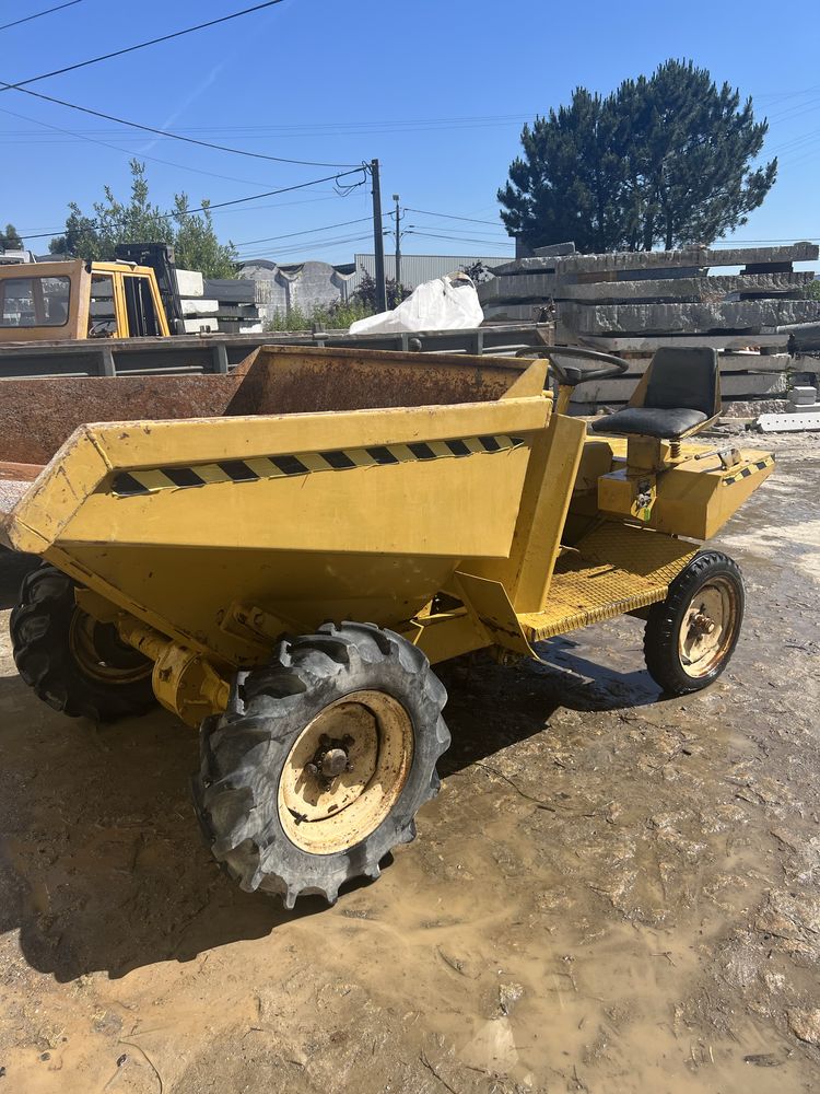Dumper em muito bom estado