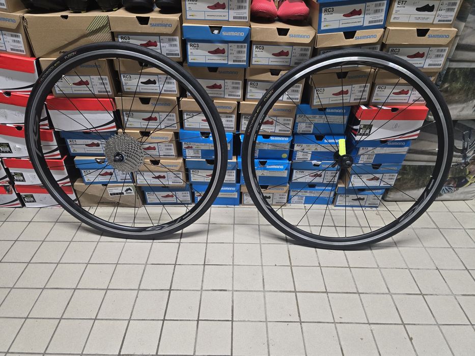 Rodas de estrada shimano completas 11v
