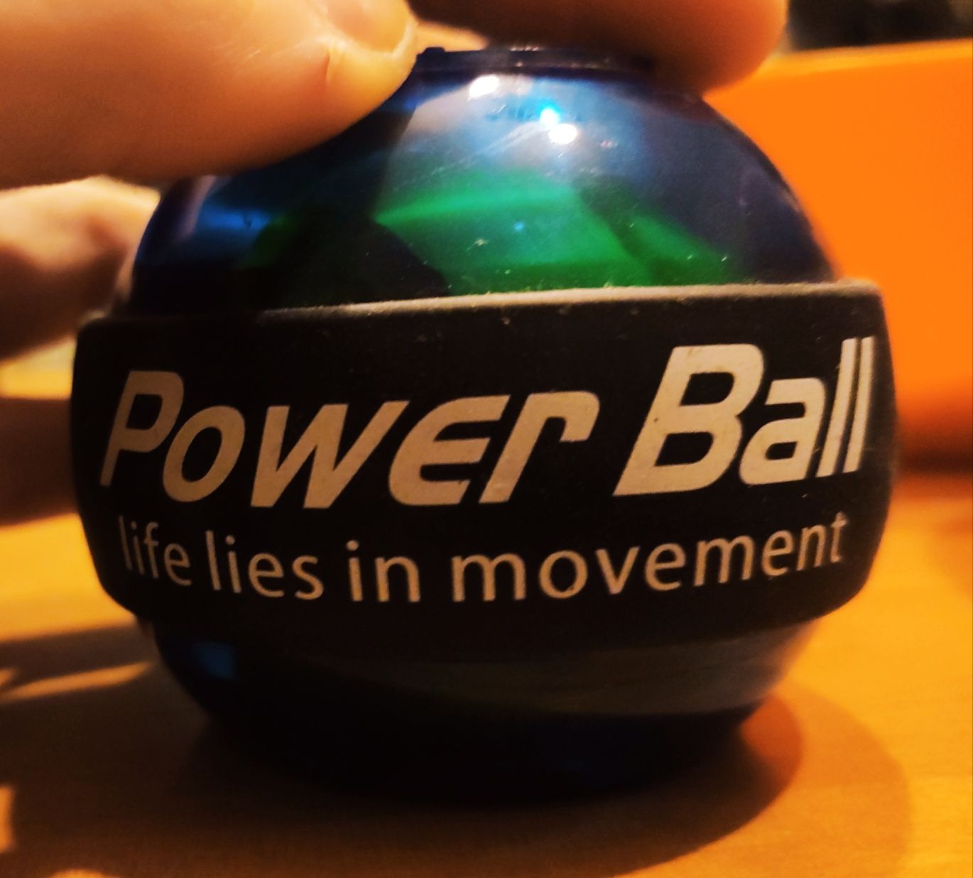 Powerball, wielkie przedramię, ćwiczenie nadgarstków