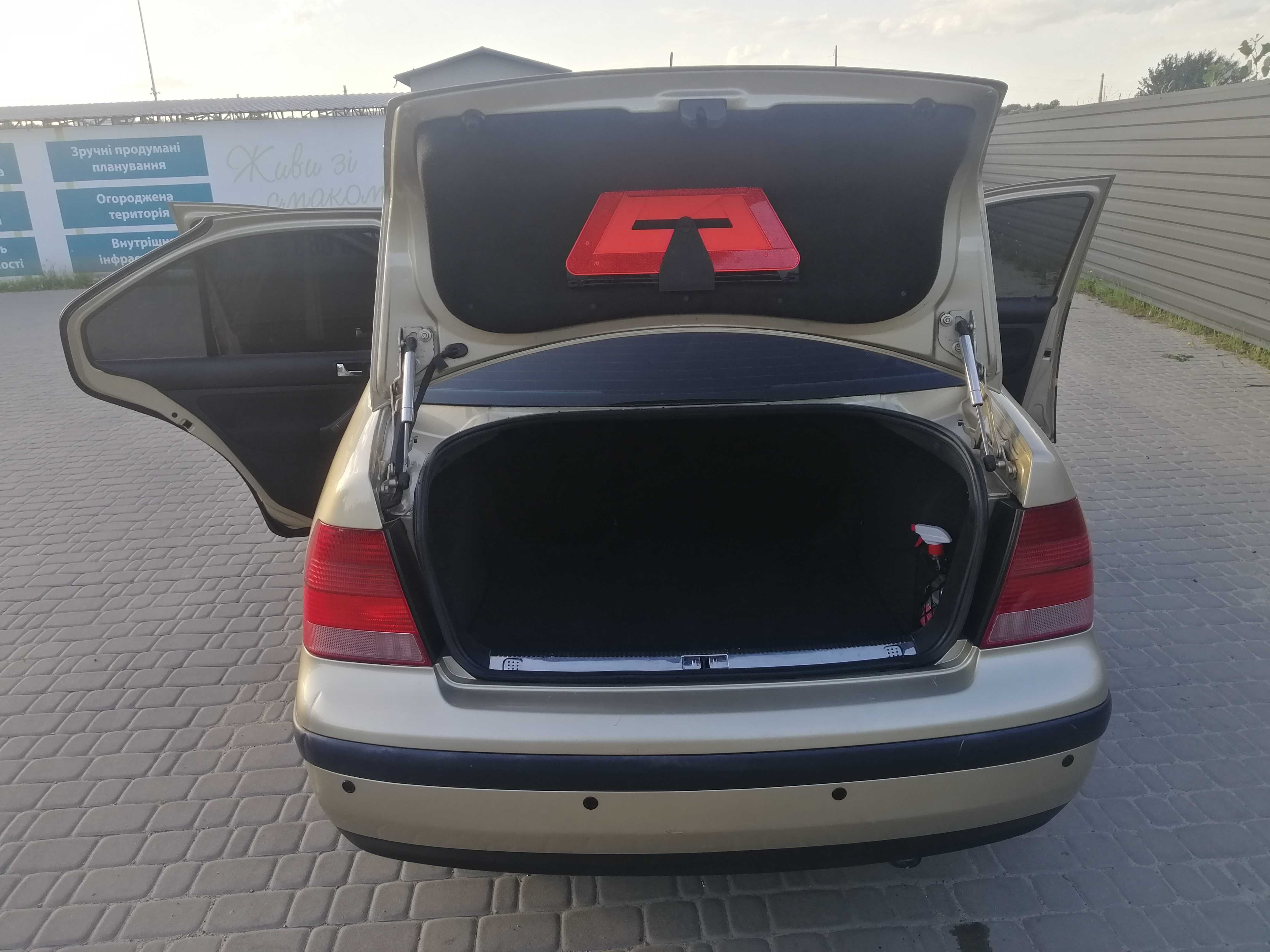 Volkswagen Bora 2003, АКПП, 1.6., ГБО
