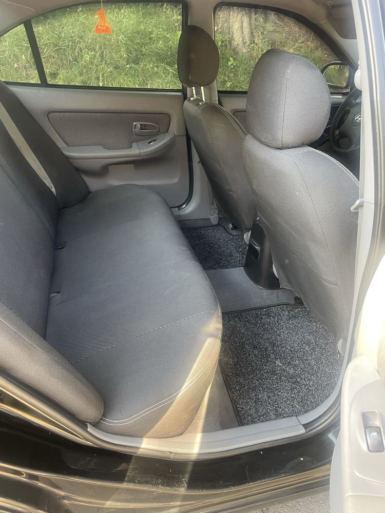 Hyndai Elantra 2006 газ/бензин 1.6
