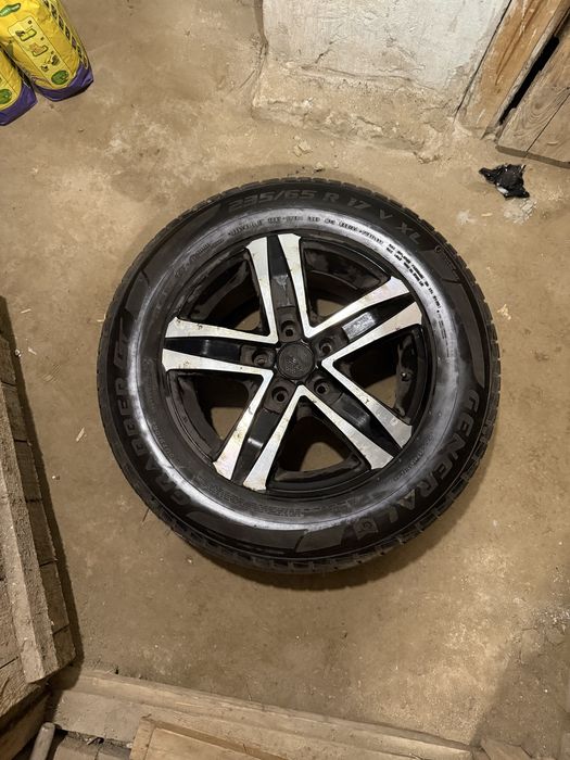 Диски і шини в ідельному стані тел