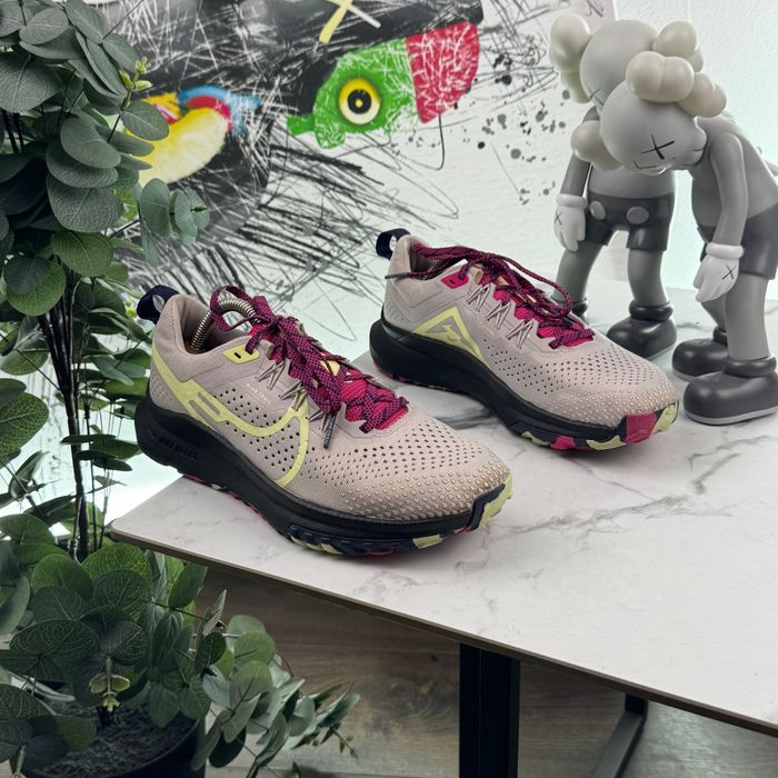 Кросівки Nike Pegasus Trail 4 40 розмір Е6122