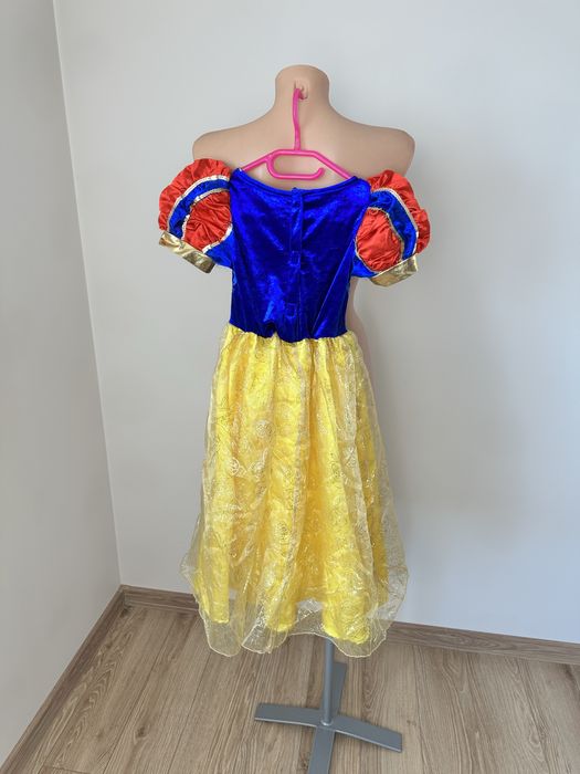 Strój na bal przebierańców królewna Śnieżka Disney 116 cm