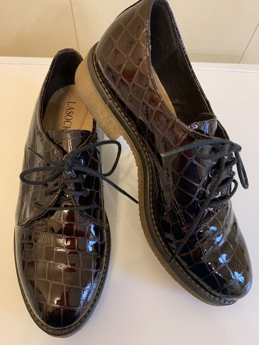 Брендові туфлі лакові LASOCKI Чехія Натуральна шкіра р.36 устілка 24