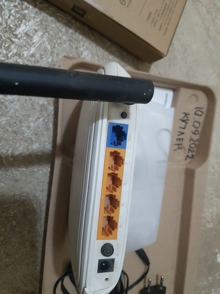 Продам wi-fi роутер tp-link