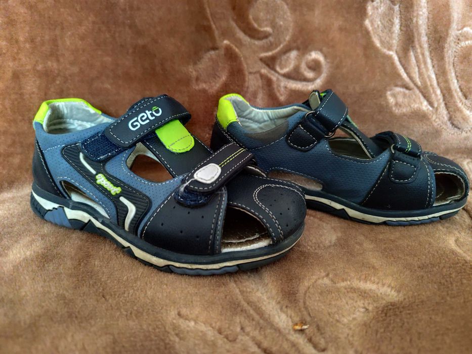 Sandałki chłopięce, rozmiar 31