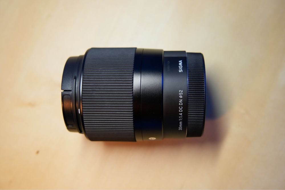 Sigma 30mm f/1.4 DC DN (APS-C) — sony E-mount