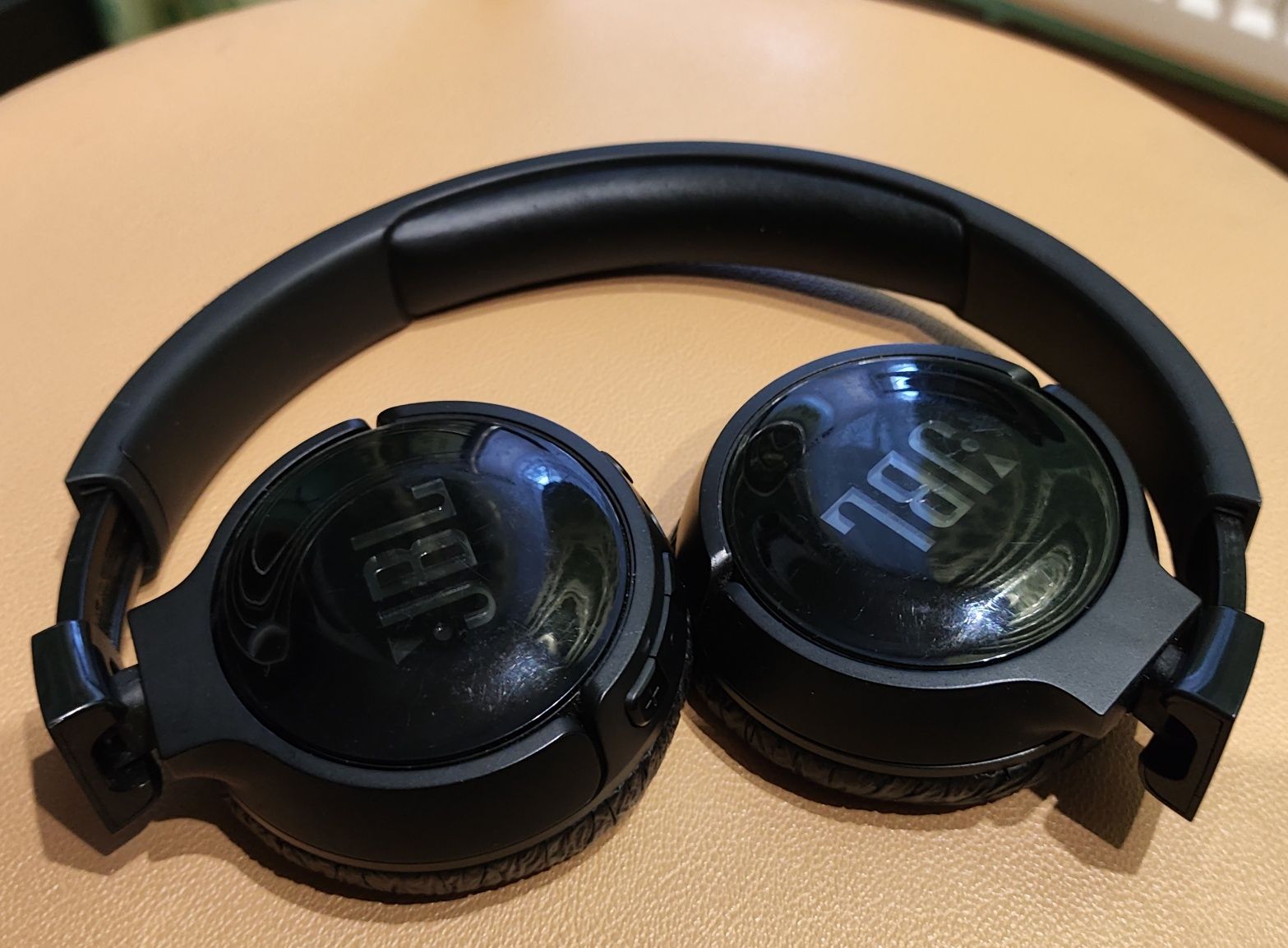 Наушники JBL tune 600btnc