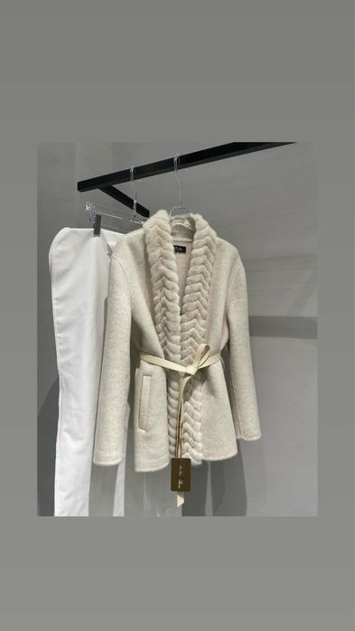 Кашемірове пальто з норкою