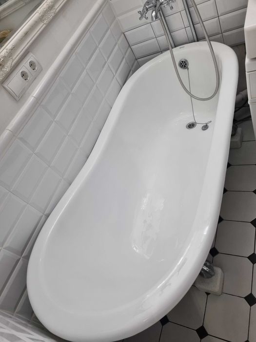 Ванна чавунна плюс кран стан новоi